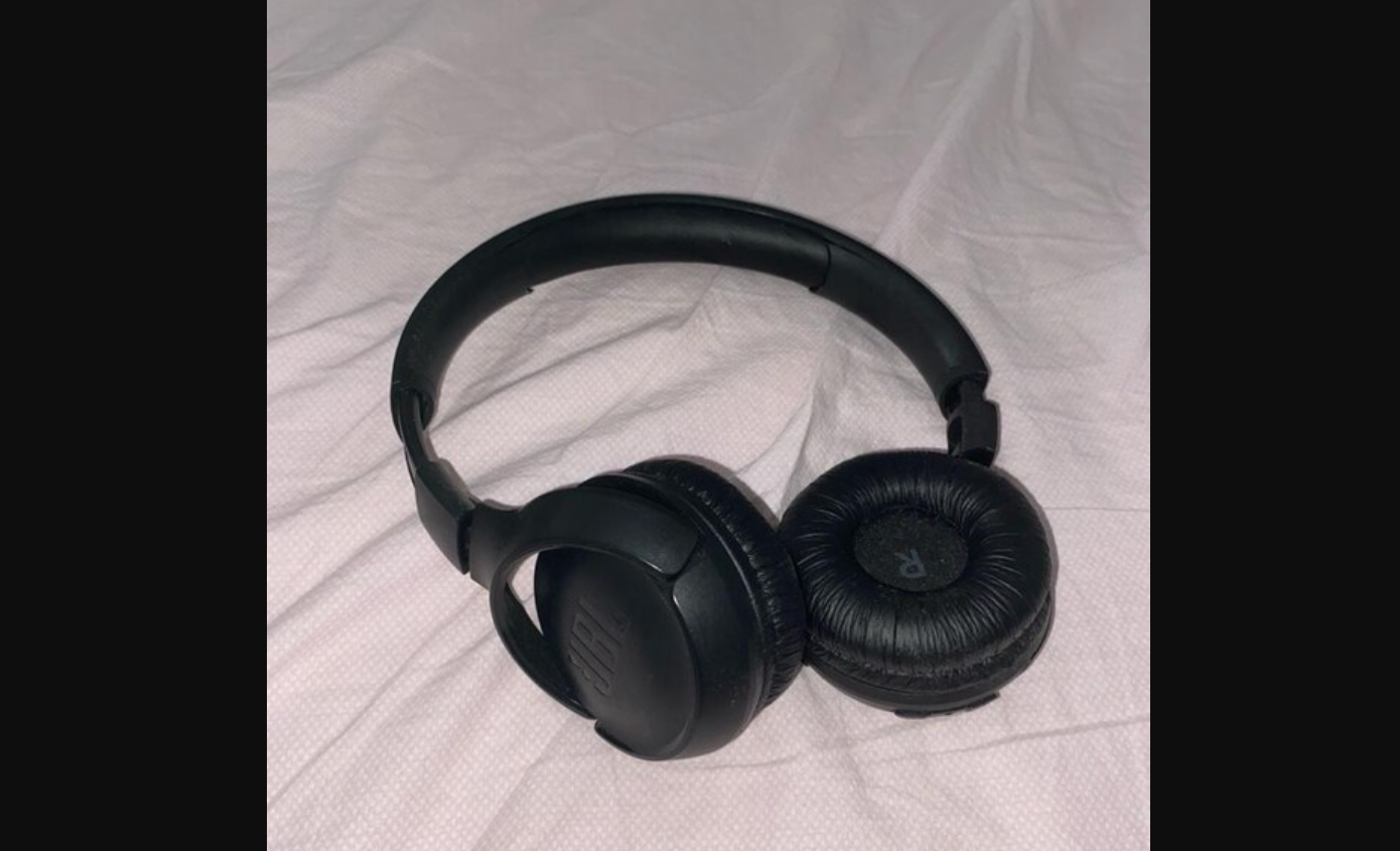 ikinci el JBL Kulak Ustu Kulaklik 1