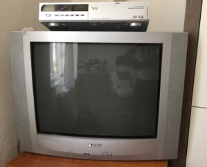 ikinci el 55 ekran televizyon arçelik marka uydu alıcısı dahil