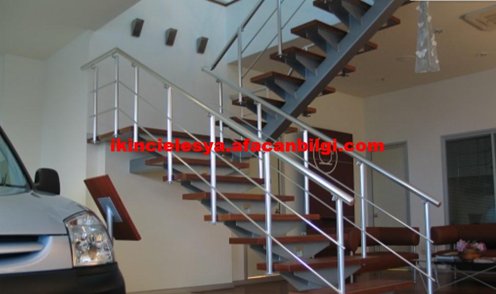 2.el aluminyum merdiven korkuluğu